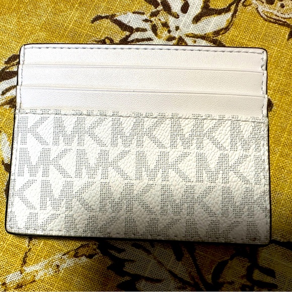 Michael Kors Bag and Wallet Set - Picture 7 of 7